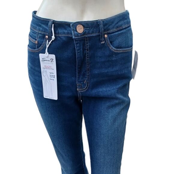 90031...Seven7 Flare Jeans Size 10, W30", 31"Inseam 10"Rise - Picture 1 of 6